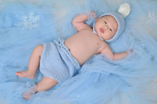 攀枝花宝宝吐奶黄色